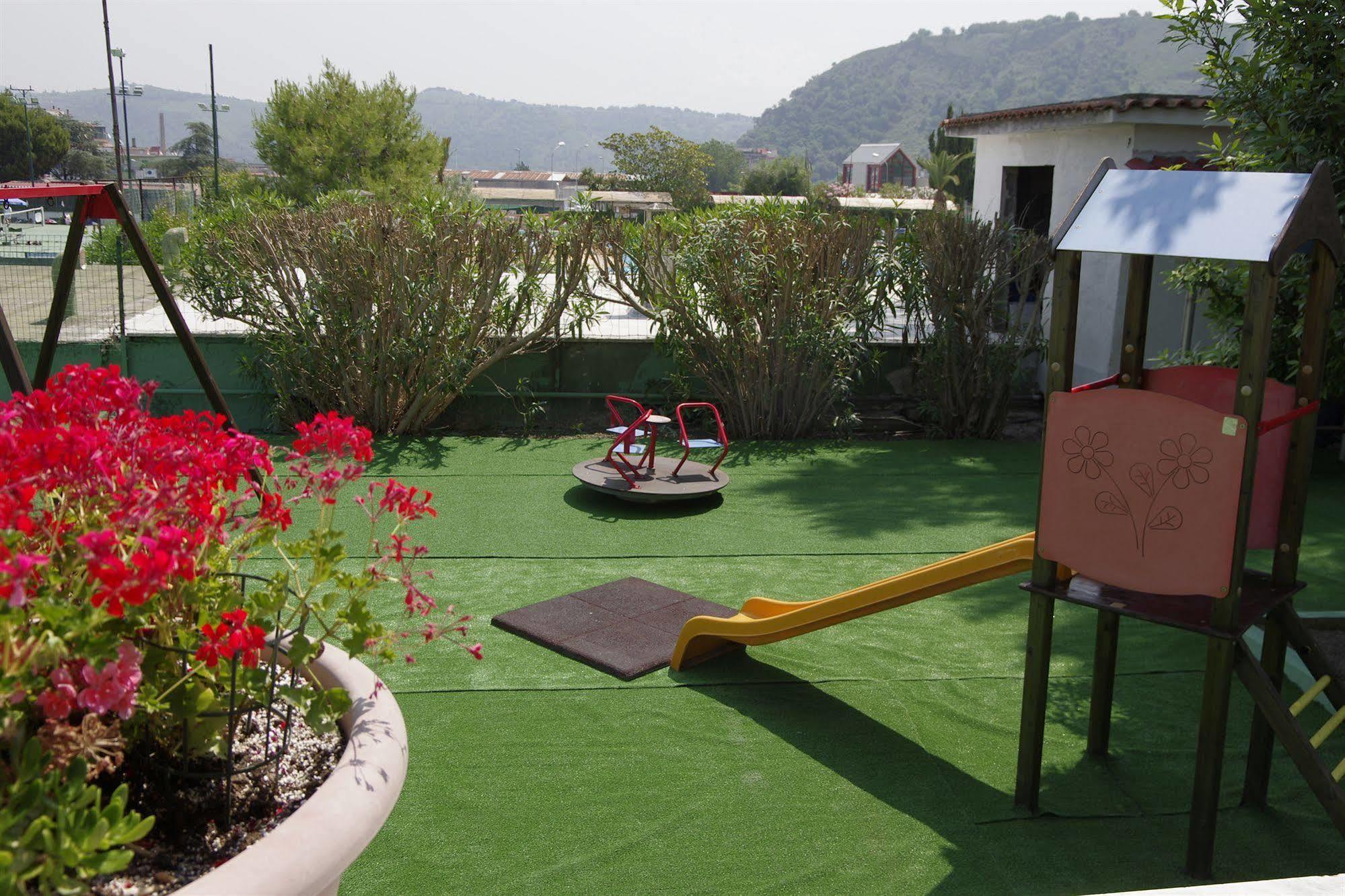 Tennis Hotel Pozzuoli Buitenkant foto